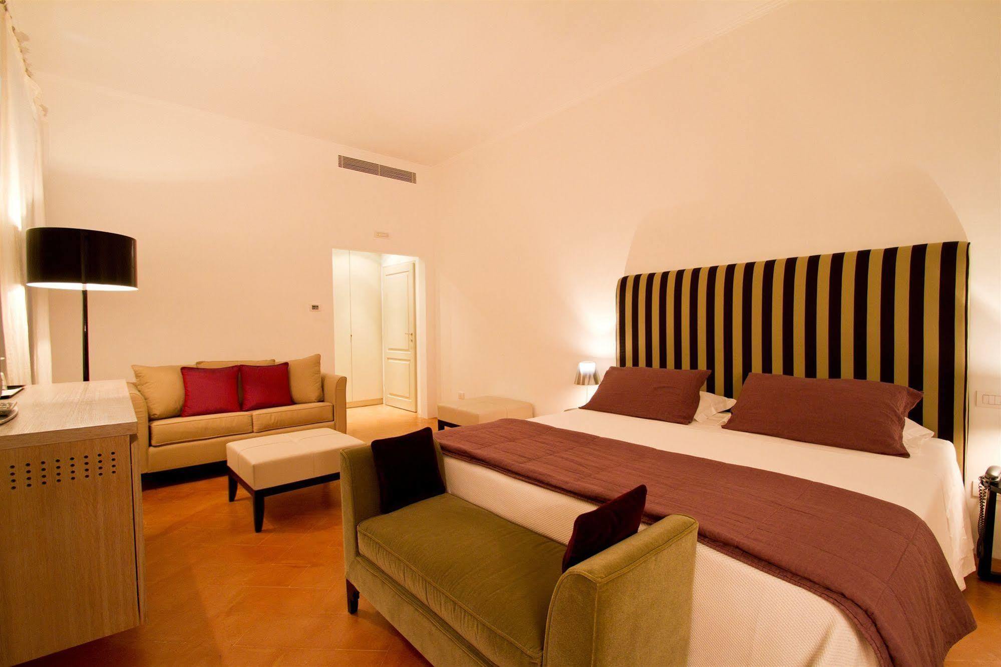 Paola Hotel 5*